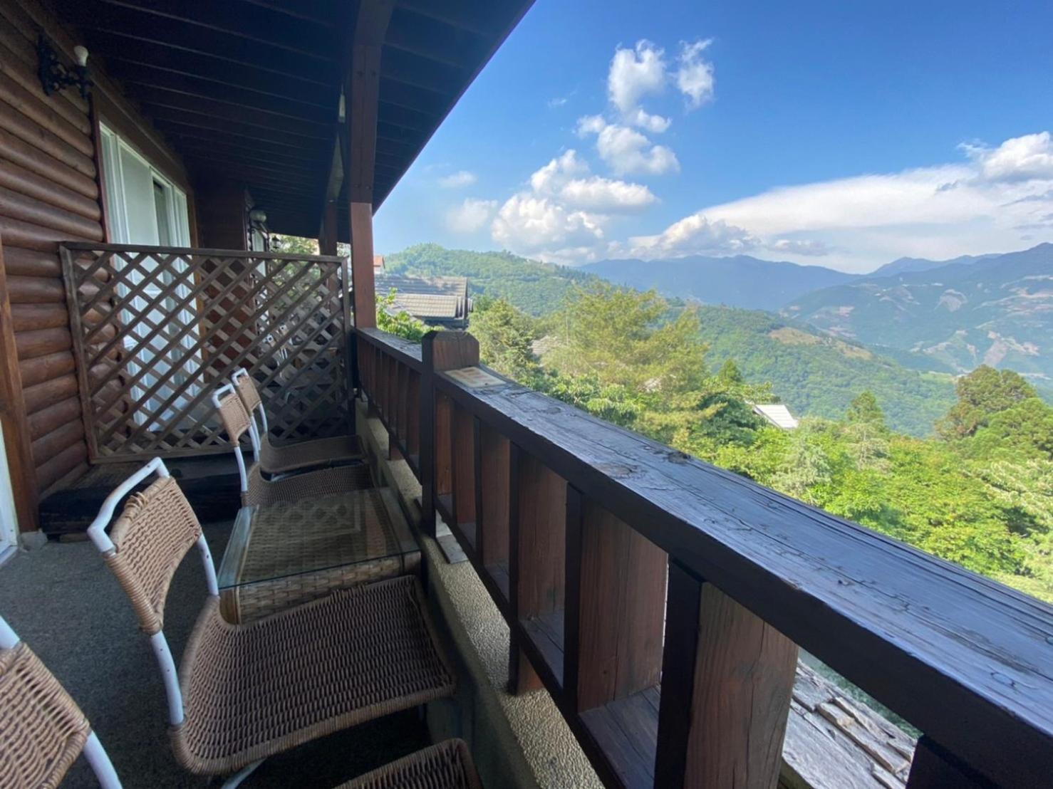 Ailiga Travel Villa Renai Ruang foto